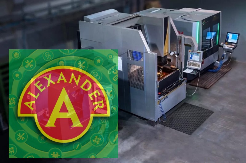 Drążarka i drutówka Sodick w narzędziowni Alexander Tools